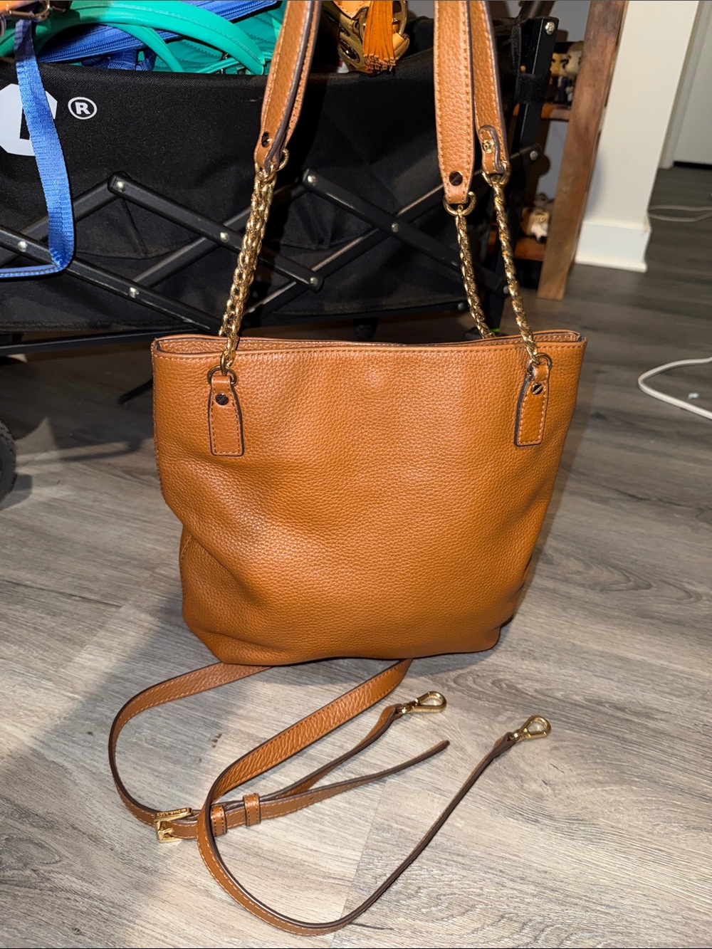 Michael Kors Camel Versatile Bag (Missing hangtag)